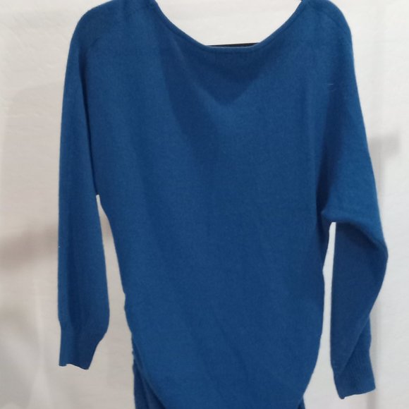 Neiman Marcus 100% Cashmere sweater - Picture 3 of 4